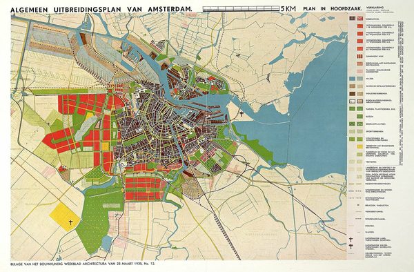 Singles in Amsterdam: view of the city