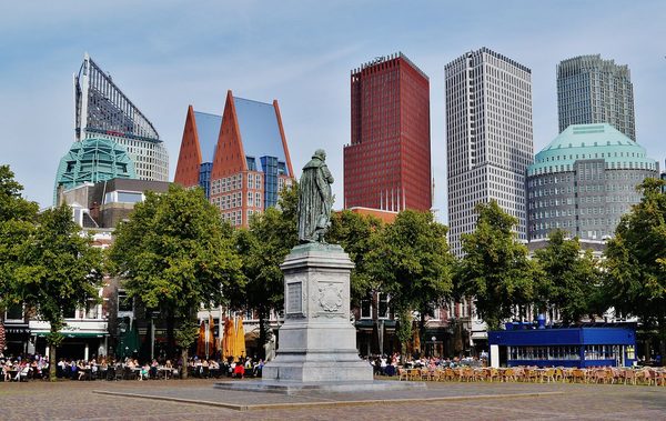 Singles in Den Haag: view of the city