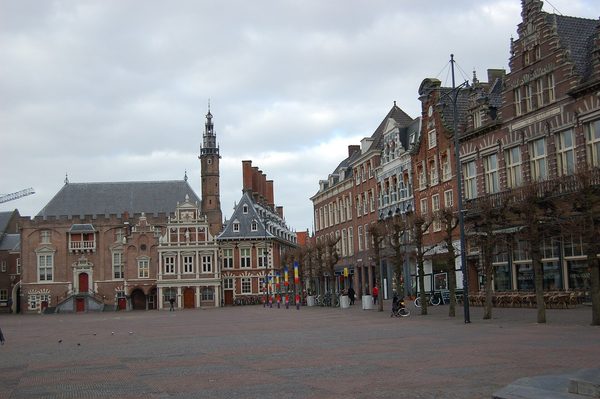 Singles in Haarlem: view of the city